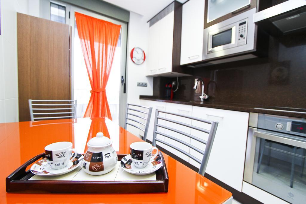 Ferienwohnung J Tramuntana Planet Costa Dorada Salou Zimmer foto