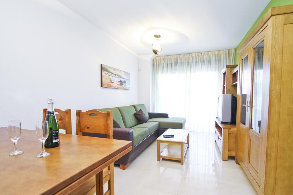 Ferienwohnung J Tramuntana Planet Costa Dorada Salou Zimmer foto